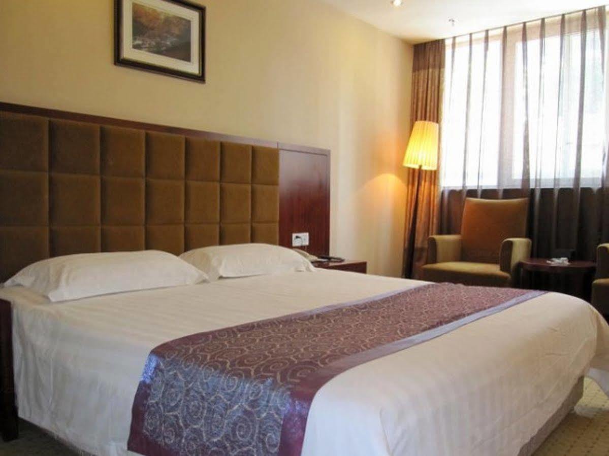 Weihai Sophia Hotel Exterior photo
